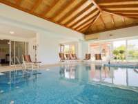 Villa Marina, fűtött medencével várja vendégeit luxus szállást Betina, sziget Murter, Horvátország